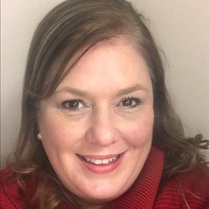 Meet your Posher, Elisa